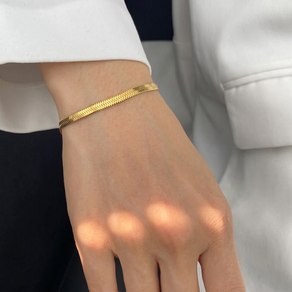Cannes Herringbone Bracelet