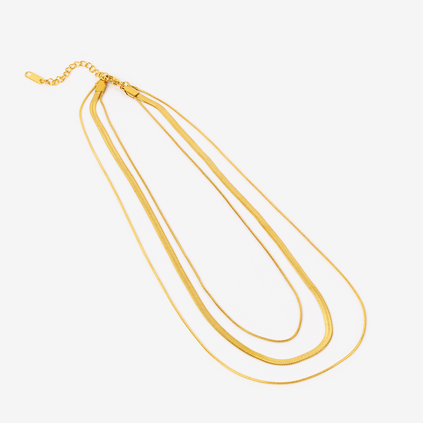 Diriyah Triple Necklace