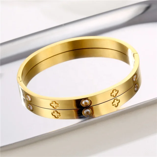 Clover - Gold Bangle