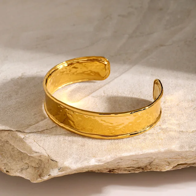 The Charm - Bangle