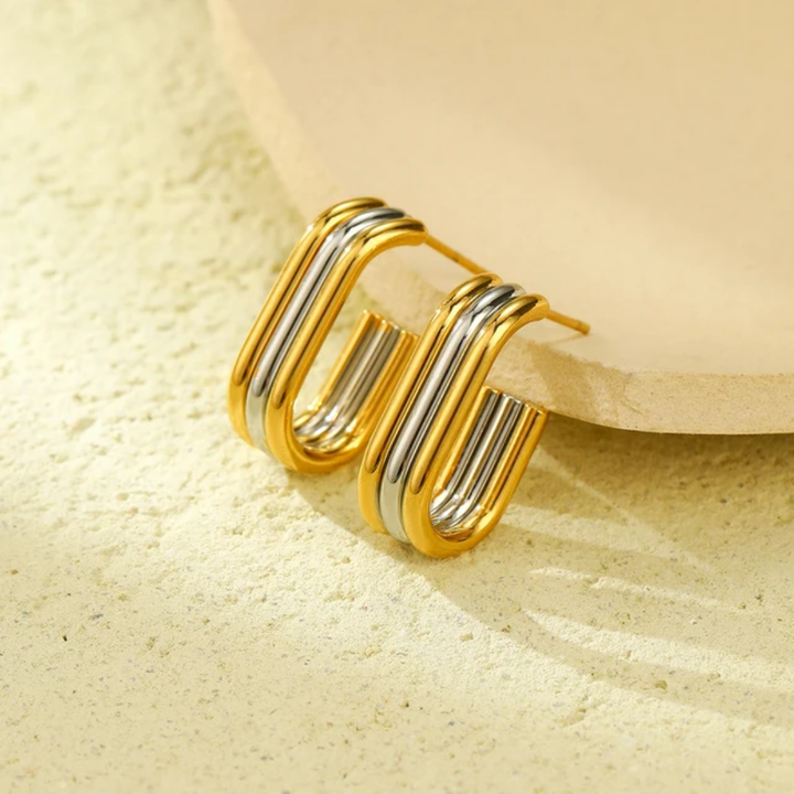 Elongated Hoops - Earrings (Gold & Silver)