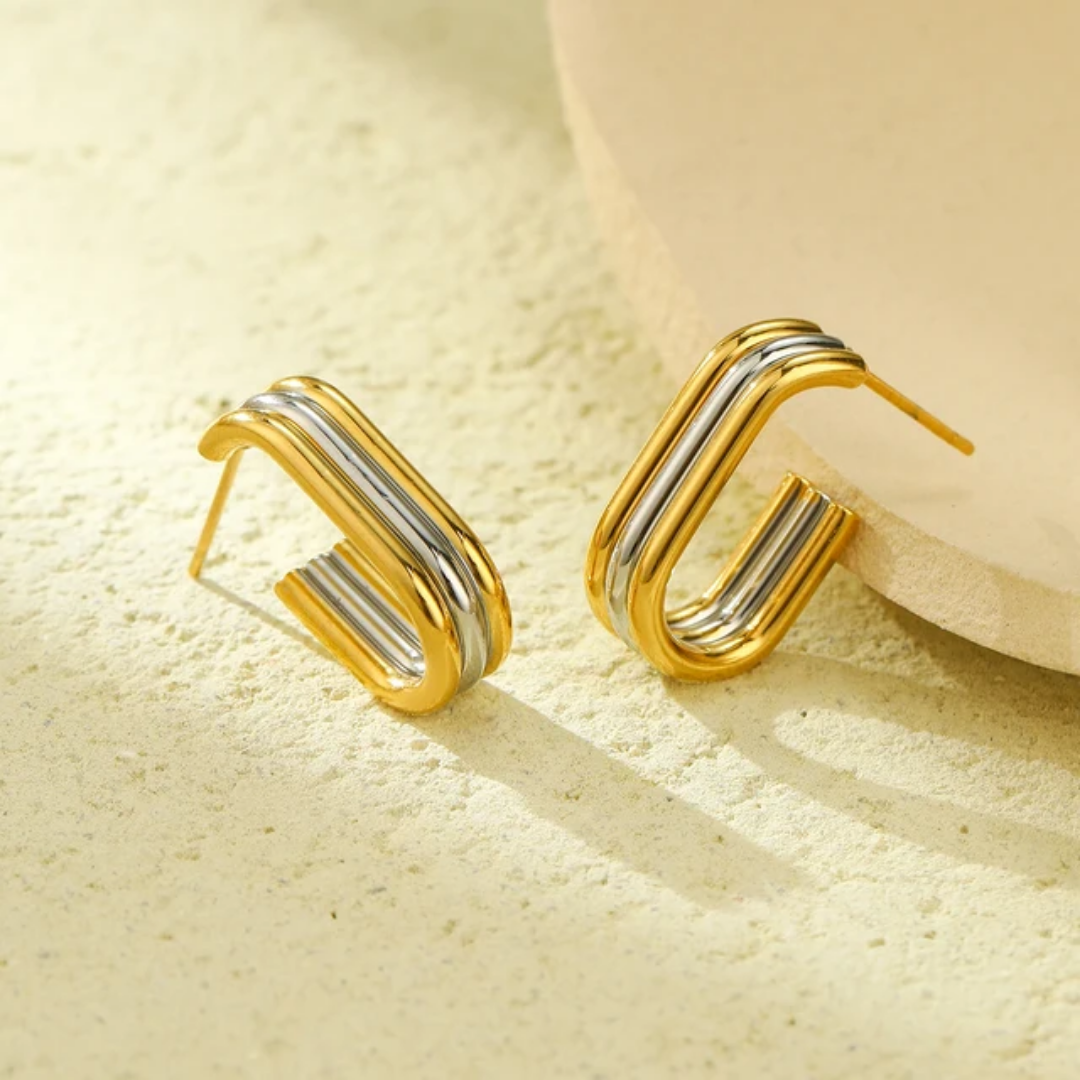 Elongated Hoops - Earrings (Gold & Silver)