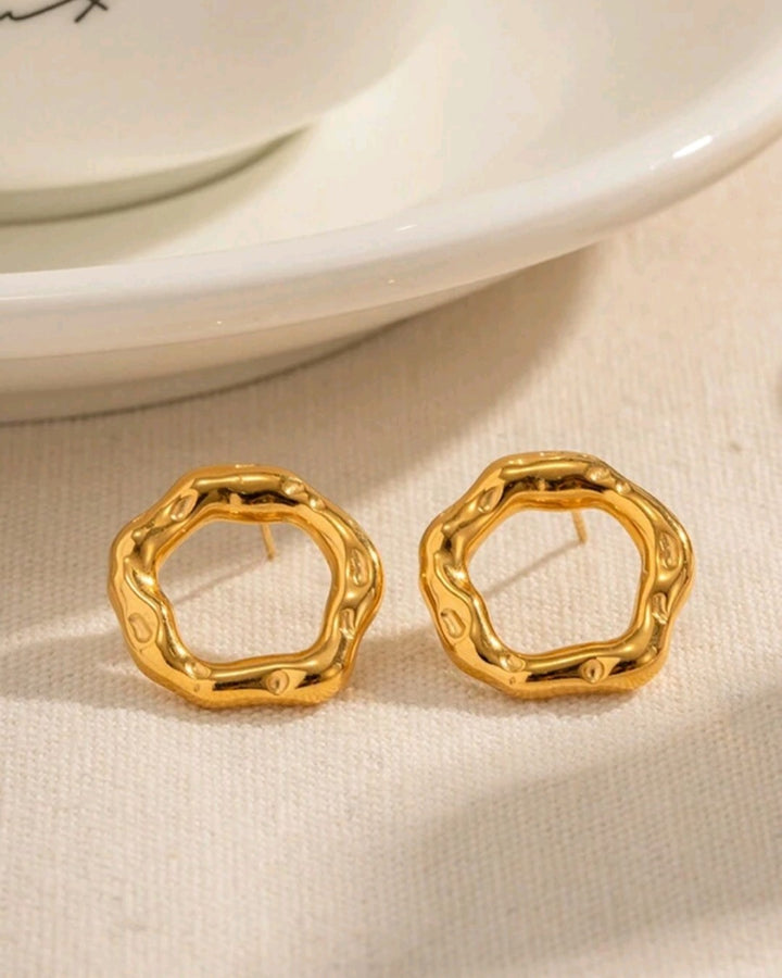 Little Twisted Hoop - Earrings