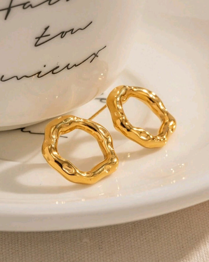 Little Twisted Hoop - Earrings