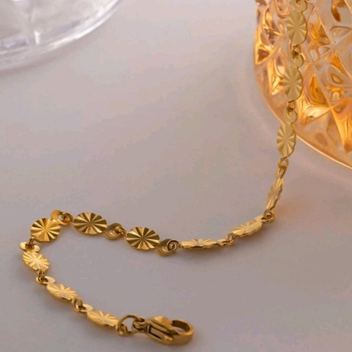 سلسلة من الزهور - قلادة