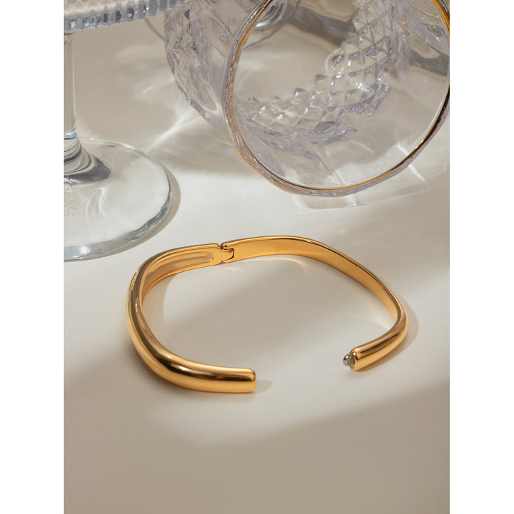 Edgy - Bangle