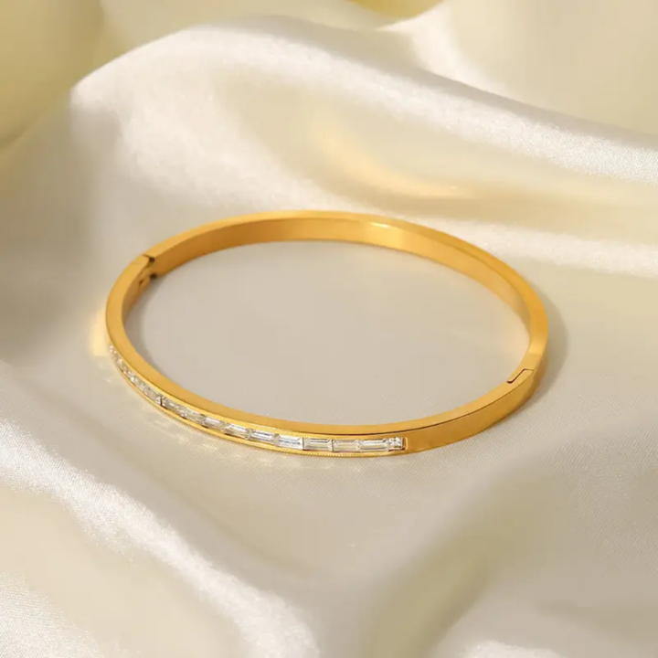 White Shimmer - Bangle