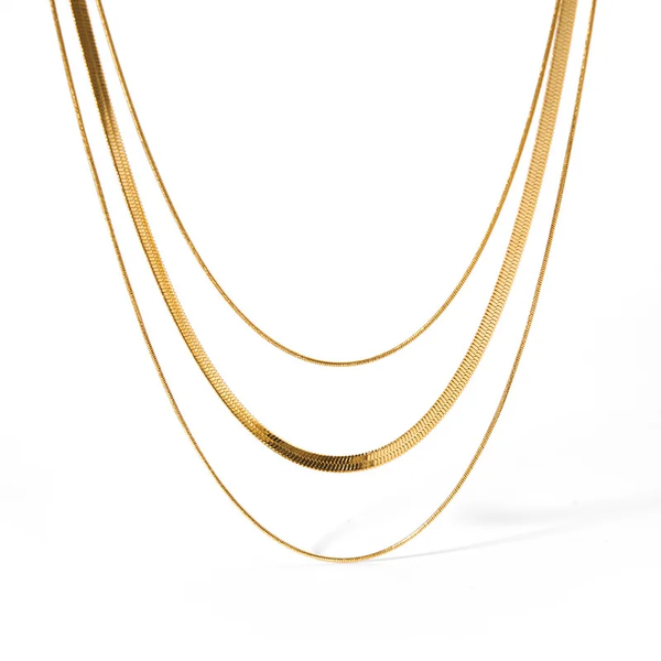 Diriyah Triple Necklace