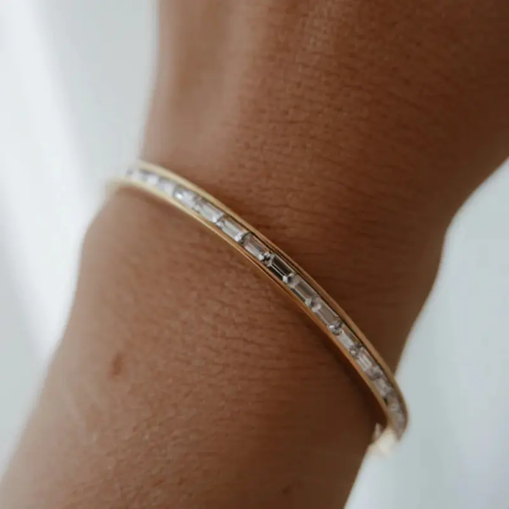 White Shimmer - Bangle
