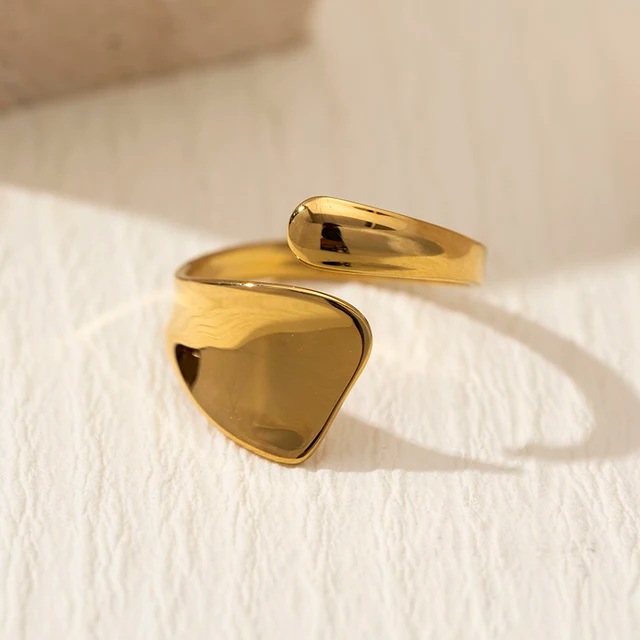 Statement - Ring