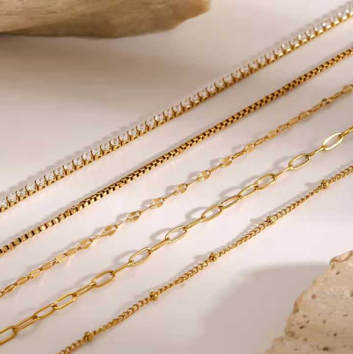 Classy - 5 Bracelets Set