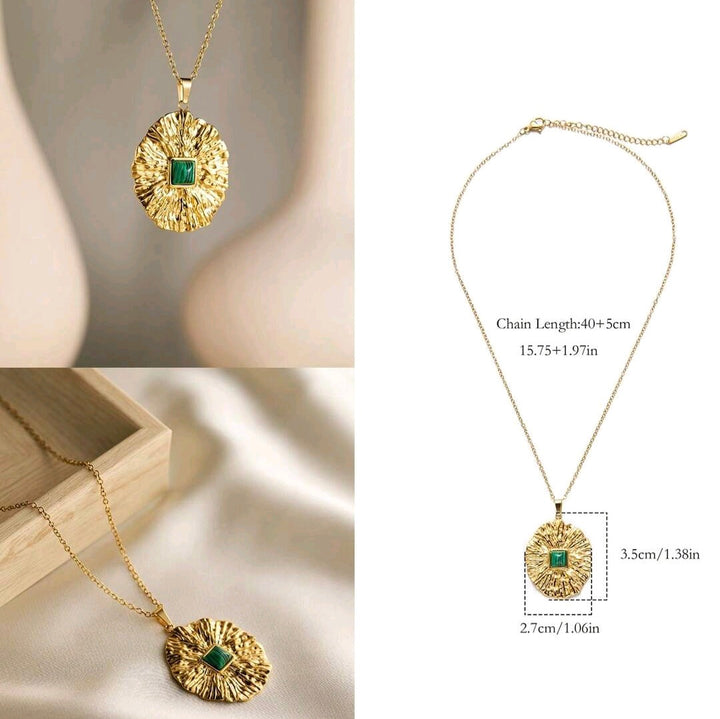 The Green Statement - Necklace