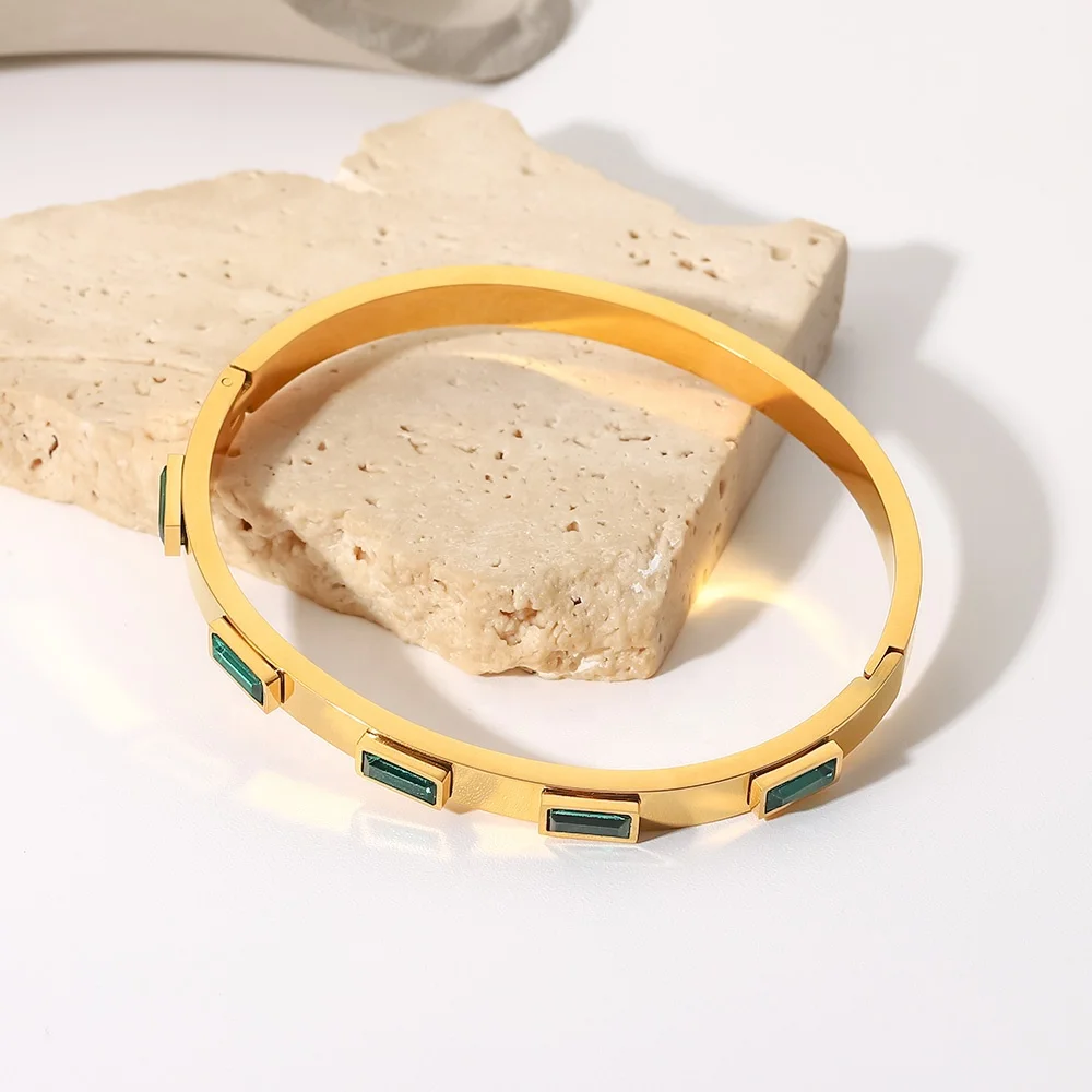 Seattle Emerald Bangle