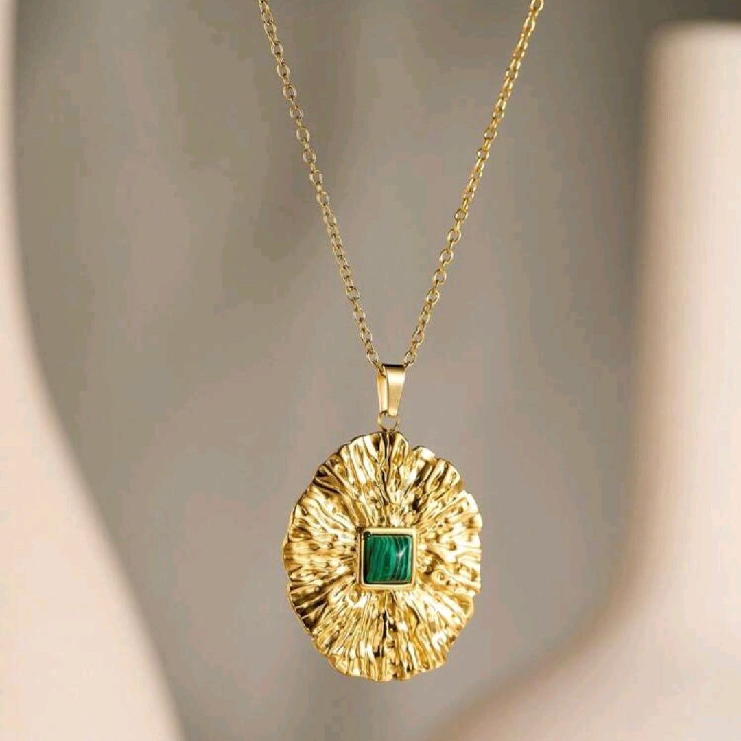 The Green Statement - Necklace