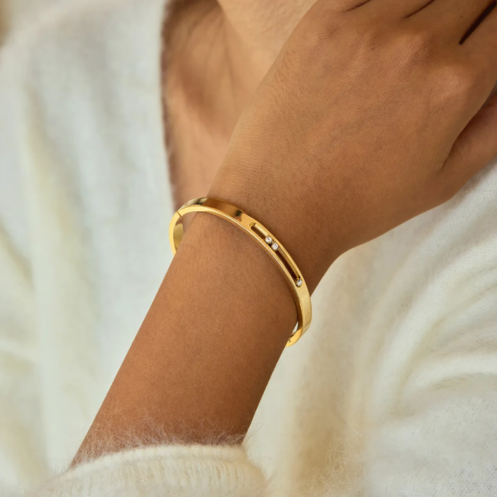 Sydney Minimalist Bangle