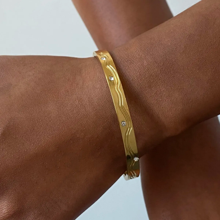 Golden Elegance - Bangle