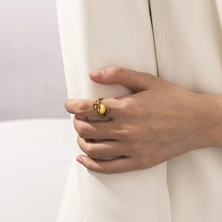 Statement - Ring