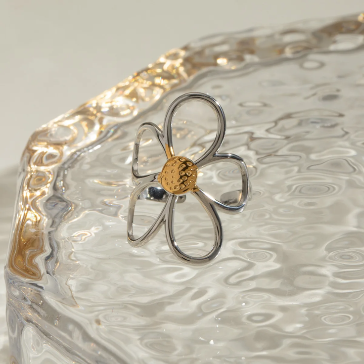 Daisy - Silver Ring