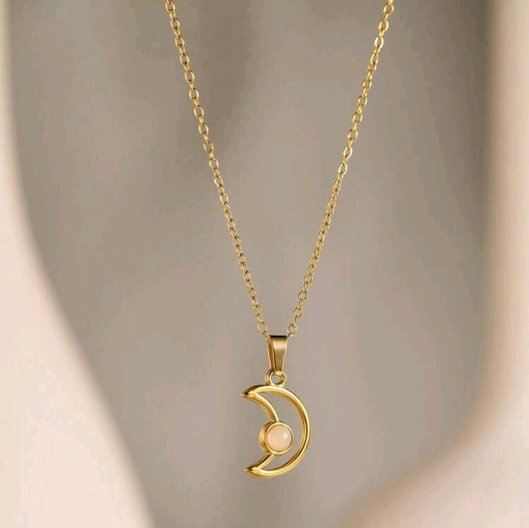 The White Moon - Necklace
