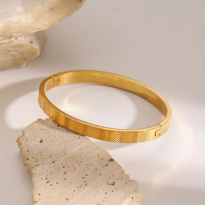Golden Elegance - Bangle