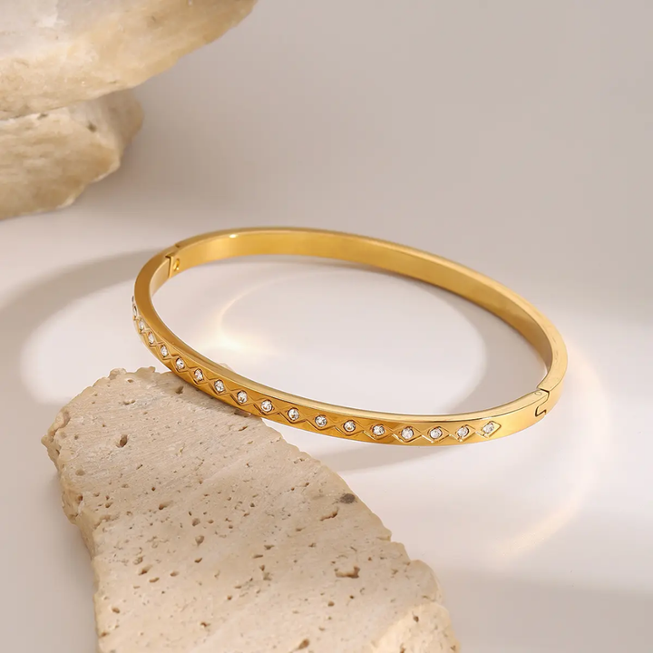Golden Elegance - Bangle