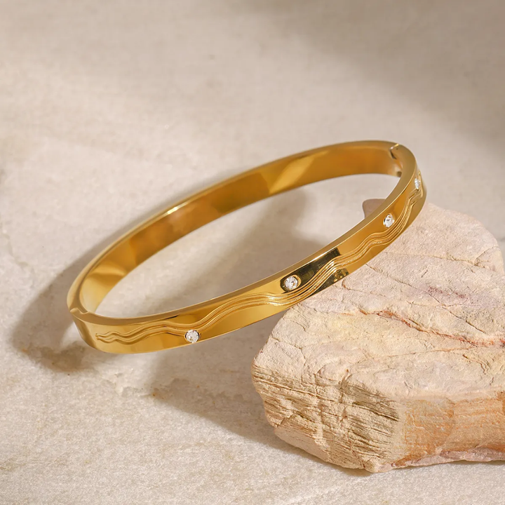 Golden Elegance - Bangle
