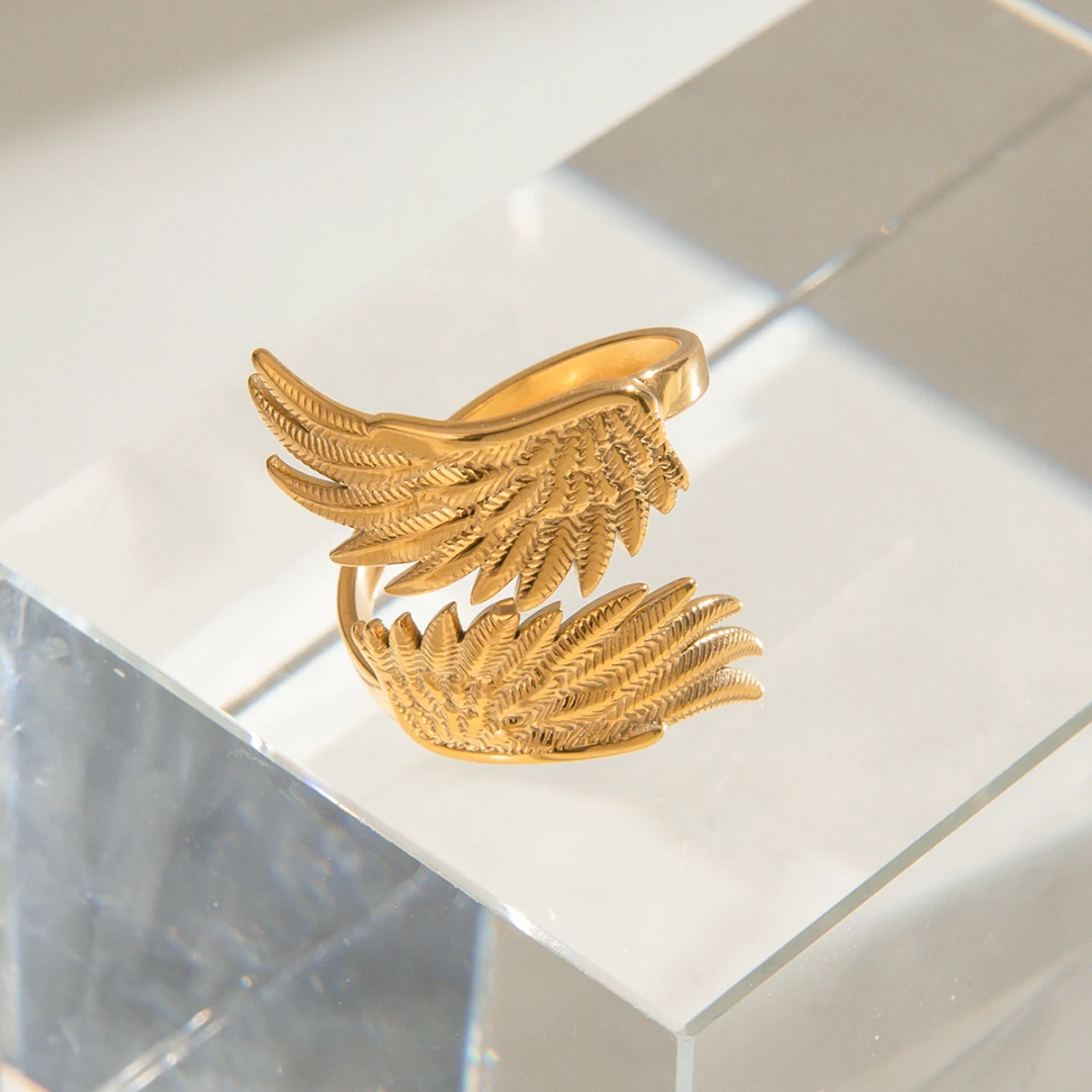Ghala Angel Hug Ring