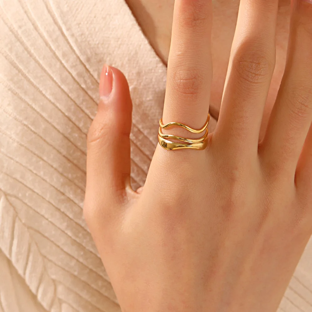 Byblos Waves Ring