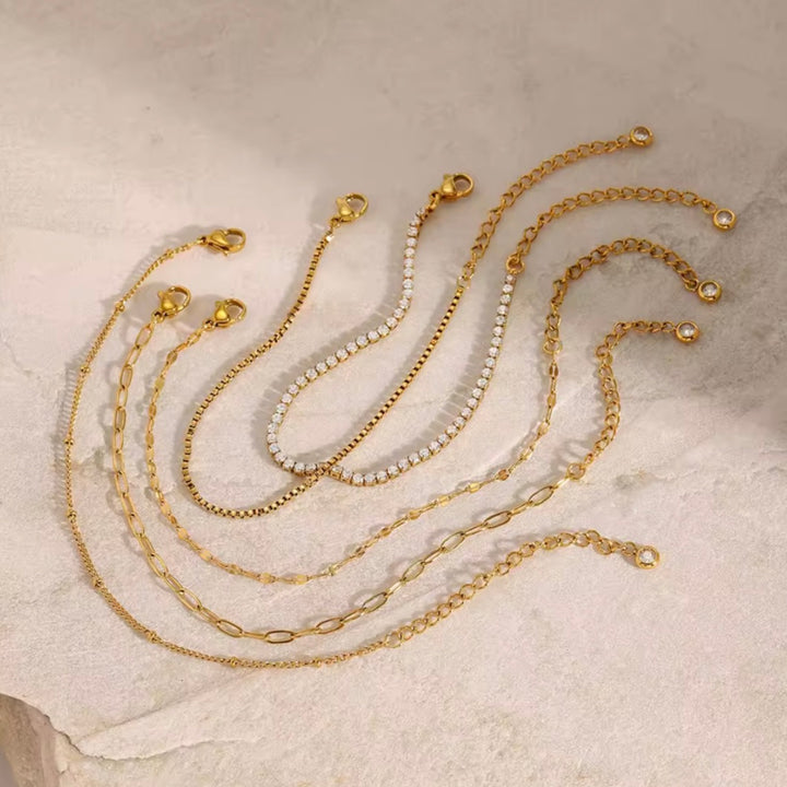 Classy - 5 Bracelets Set
