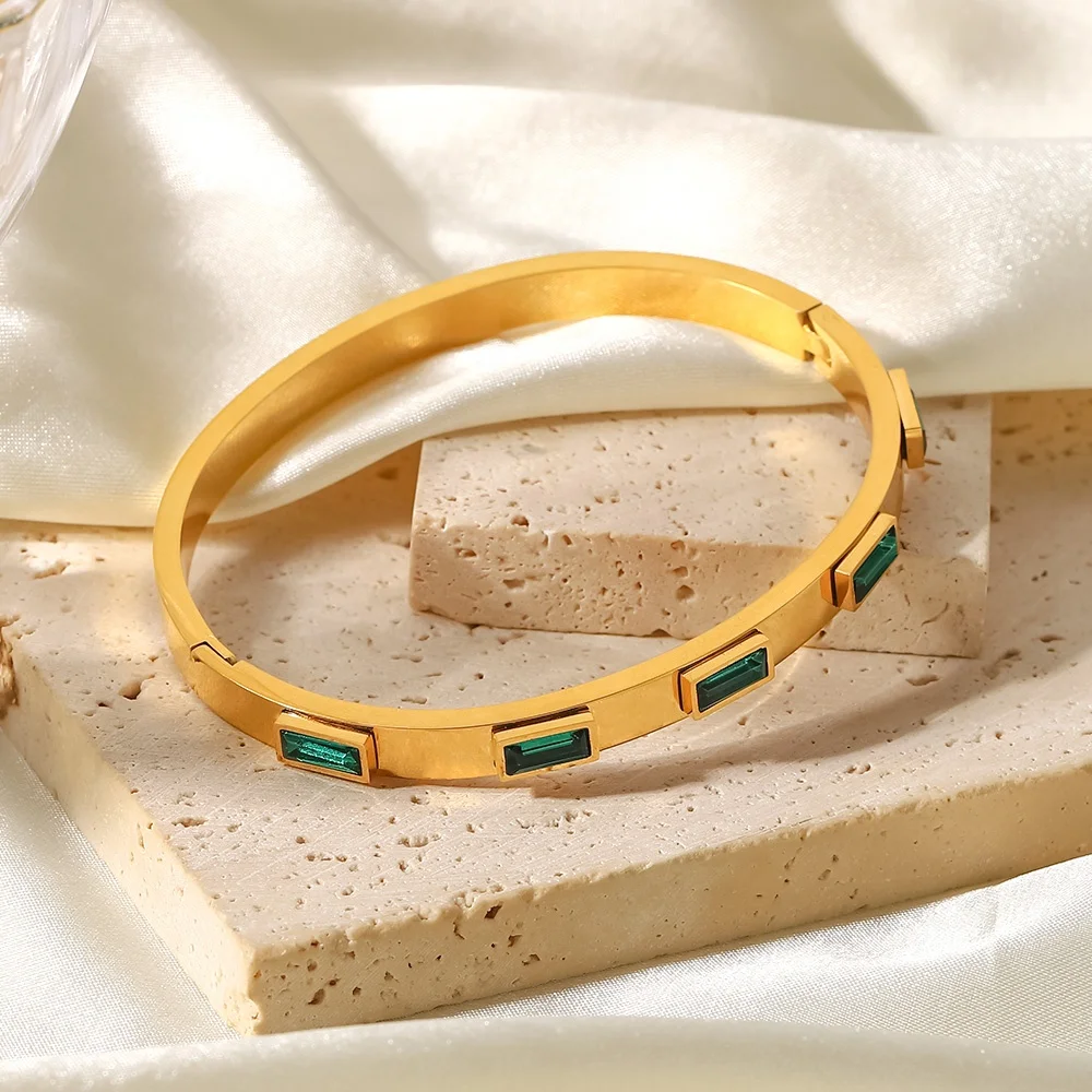 Seattle Emerald Bangle