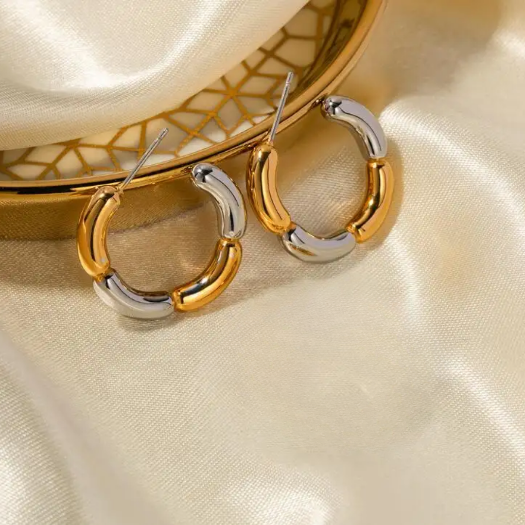 Duo Flower Hoop - Earrings (Gold & Silver)