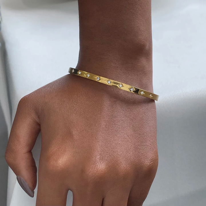 Golden Elegance - Bangle