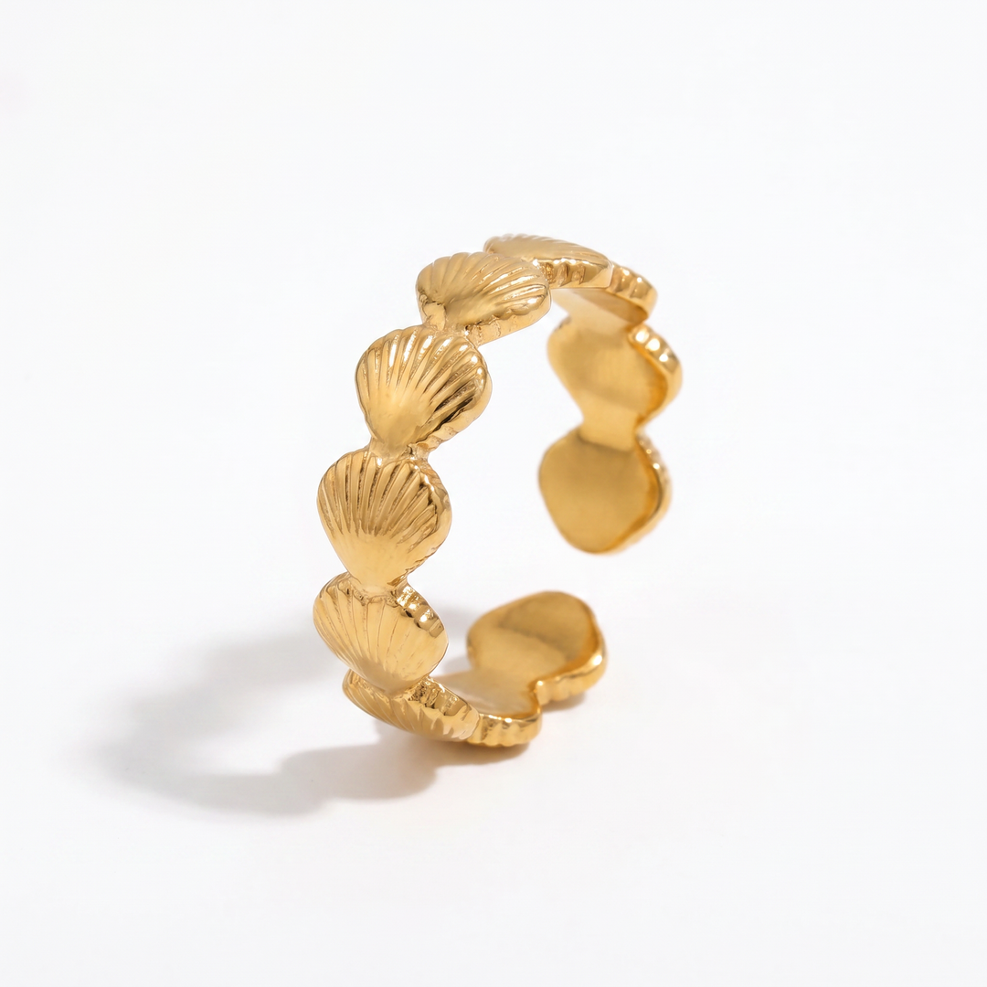 Hala Heart Ring