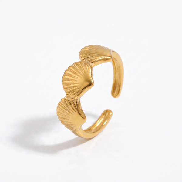 Capri Shell Ring